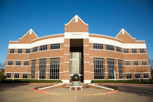 OCU’s Meinders School of Business hosts graduate degree information session