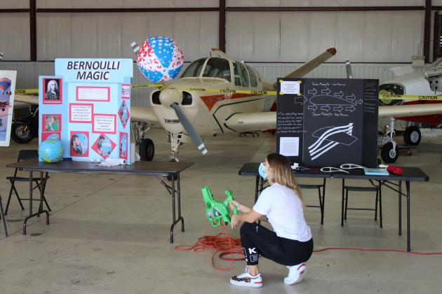 Bernoulli's Principle demonstration at Fly-In