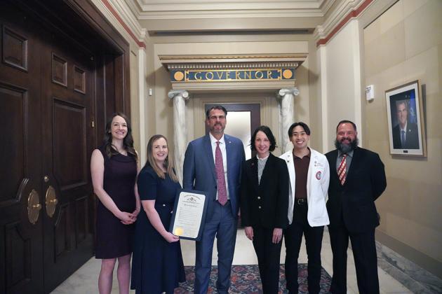 From left to right: Kristie Edelen, managing director of the University of Oklahoma College of Pharmacy; Clair Epperson, associate medical director of the Poison Center; Gov. Kevin Stitt; College of Pharmacy student Tam (Nathan) Pham; and Eric Johnson, College of Pharmacy senior associate dean for administration and finance. Photo provided by the Legislative Service Bureau.