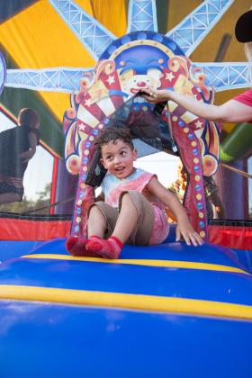 BOUNCING HOUSE
