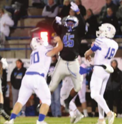 Chris Shaputis with the pass rush