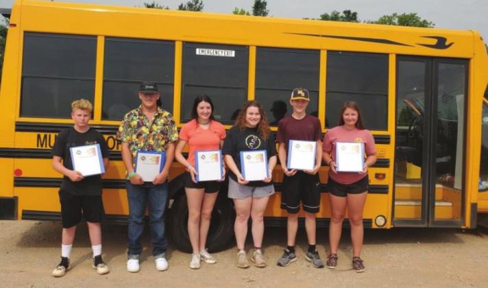 L to R Willie Schoonover, Callen Oldenburg, Baylee Brown, KayLea Taylor, Casyn Larman, Hanna Schmidt
