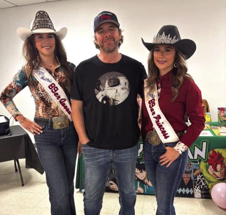 Jeremy Inman, the voice of Android 16 in “Dragon Ball Z,” poses with the 2025 89ers Queen and Princess during GuthrieCon in Guthrie, Okla. Photo submitted