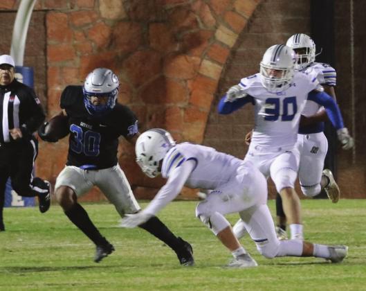 Isaiah Hammons breaks loose