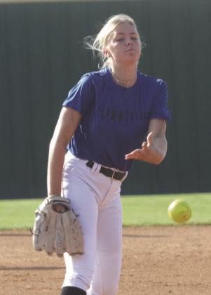 GHS Softball-Duehing delivers.
