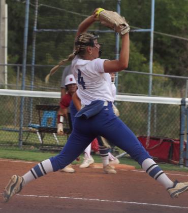 KInley Duehing delivers a pitch in the first inning of the Duncan game.