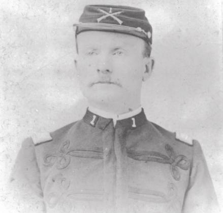 Robert B Huston
