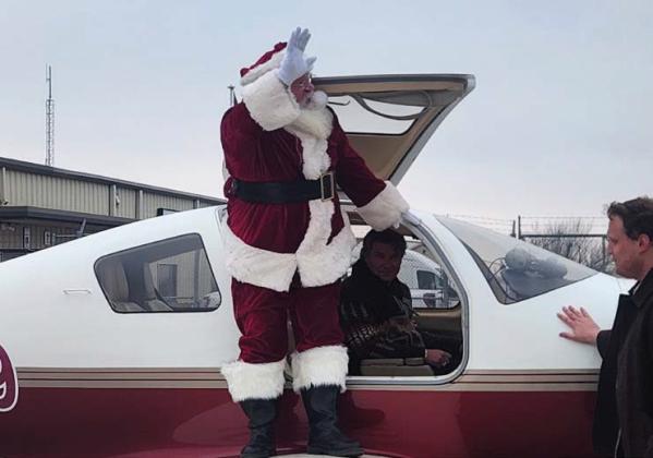 Santa's Sweet Landing 2025