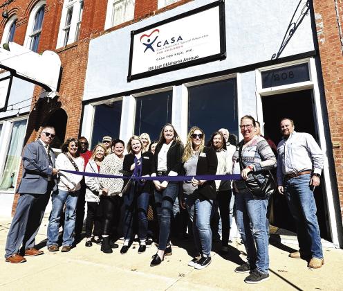 The Guthrie Chamber of Commerce recently held a ribbon cutting for their Chamber investor, CASA for Kids. They celebrated their new office location as they are now located at 208 W. Oklahoma Ave. Thank you, CASA, for serving the children of Logan County. Congratulations on your new space! #ChooseGuthrie