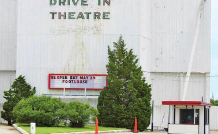 Beacon Drive-In Theatre serves hundreds of movie goers
