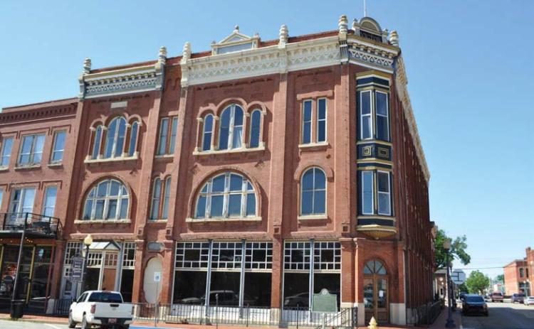 Historic Victor Building in downtown Guthrie Photo by Nikki Bos
