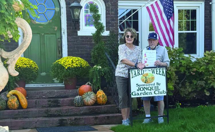 Jonquil Garden Club is proud to announce Yard of the Week to Ken and Terri McBroom at 903 East Harrison. Pictured is Jennie Woodard, Jonquil Garden Club and Ken McBroom. Submitted photo